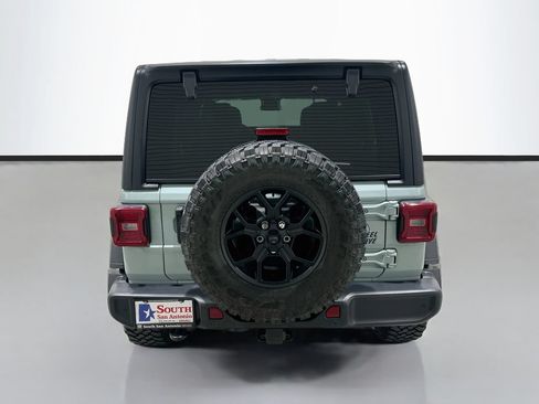 Used 2024 Jeep Wrangler Unlimited Sport AWD/4WD image 6