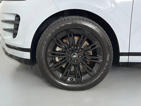Used 2024 Land Rover Range Rover Evoque Dynamic SE AWD/4WD image 33