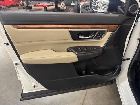 Used 2021 Honda CR-V Touring image 13