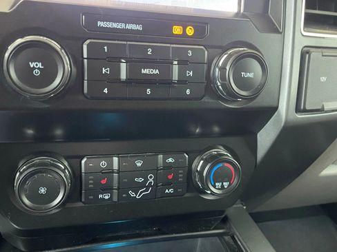 Used 2022 Ford F250 XLT w/ XLT Premium Package image 13