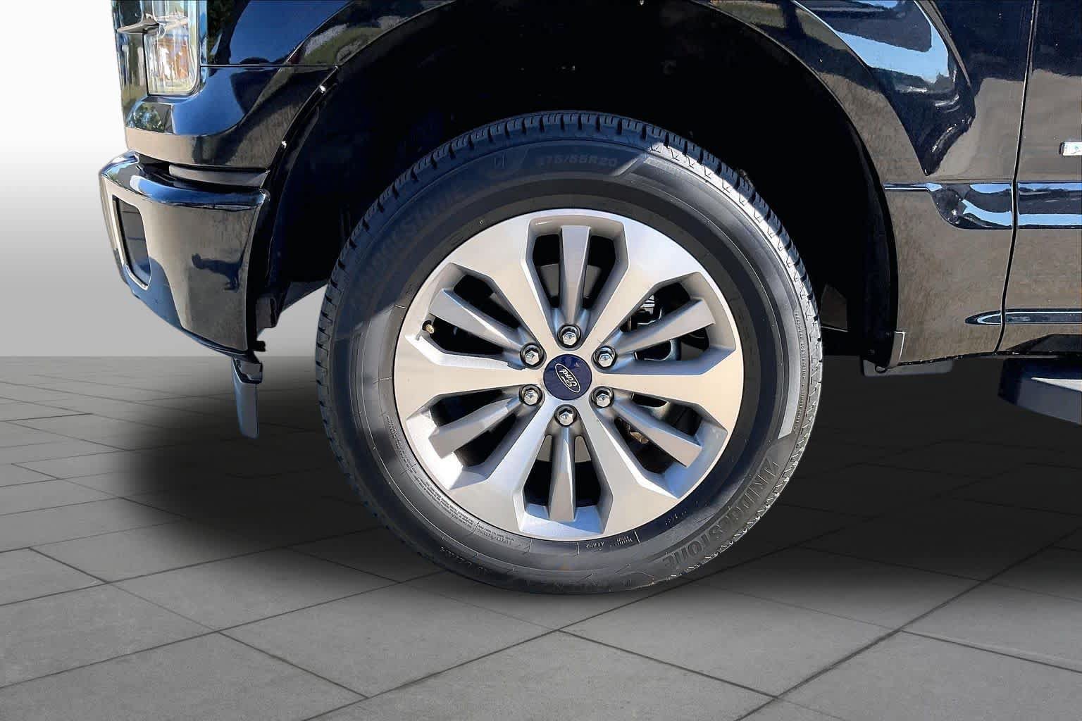 Used 2017 Ford F150 XL w/ Equipment Group 101A Mid AWD/4WD image 11