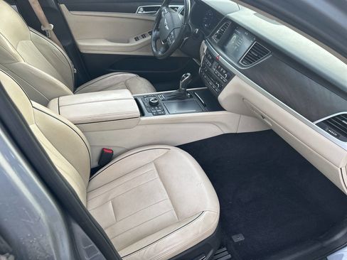 Used 2017 Genesis G80 3.8 w/ Option Group 03 image 28