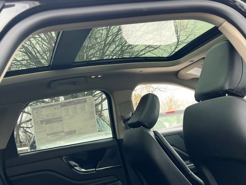 New 2026 Lincoln Corsair Reserve image 13