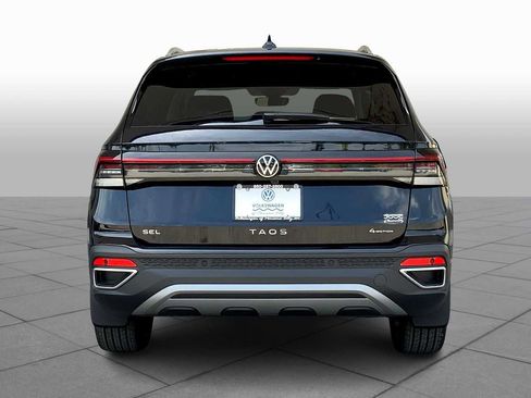 Used 2025 Volkswagen Taos SEL w/ Black Wheel Plus Package image 4