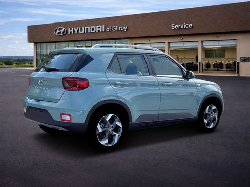 New 2026 Hyundai Venue SEL FWD image 8