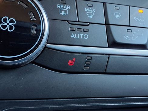 Used 2021 Ford EcoSport SE w/ SE Appearance Package image 6