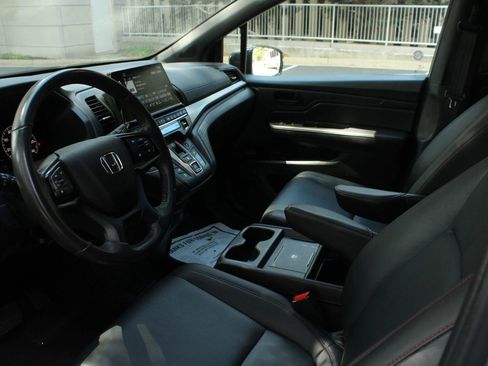 Used 2025 Honda Odyssey Sport-L image 13