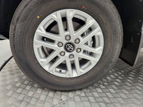 New 2025 Toyota Tundra SR5 image 15