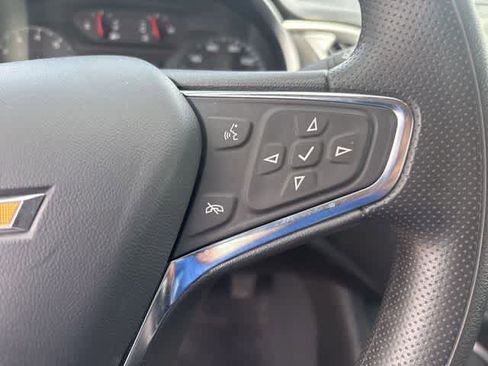 Used 2023 Chevrolet Malibu LT image 12