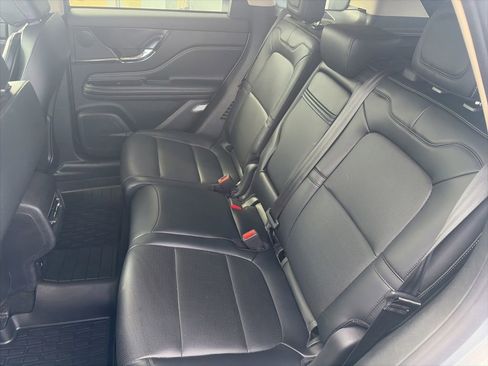 Used 2023 Lincoln Corsair AWD w/ Equipment Group 101A image 14