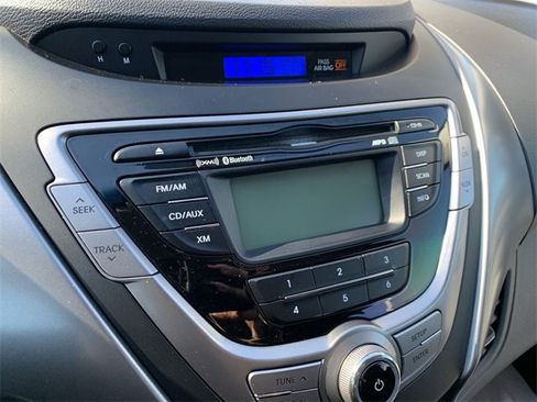 Used 2013 Hyundai Elantra SE image 21