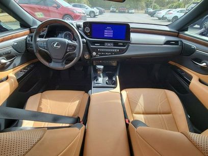 Used 2024 Lexus ES 300h Ultra Luxury w/ Accessory Package (Z2)