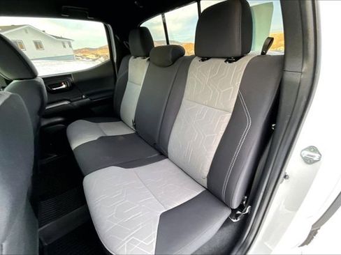 Used 2023 Toyota Tacoma TRD Off-Road image 21