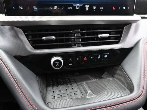 Used 2025 Ford Explorer ST AWD/4WD image 39