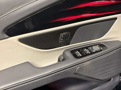 Used 2024 Lincoln Nautilus Reserve image 34