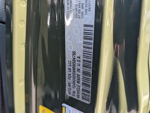 Used 2021 Jeep Wrangler Unlimited Sahara image 18