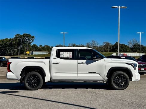 New 2026 Toyota Tundra Limited image 9