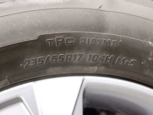Used 2026 Chevrolet Equinox LT FWD image 37