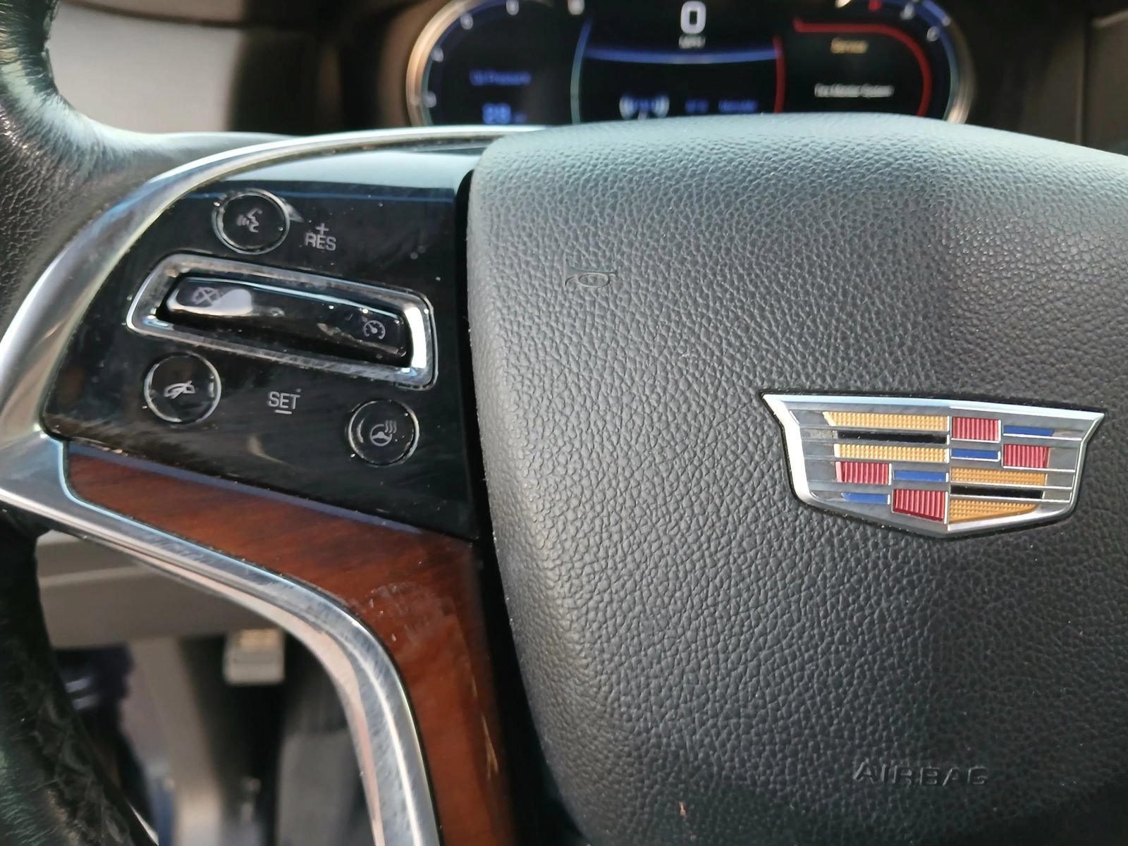 Used 2019 Cadillac Escalade 2WD image 26