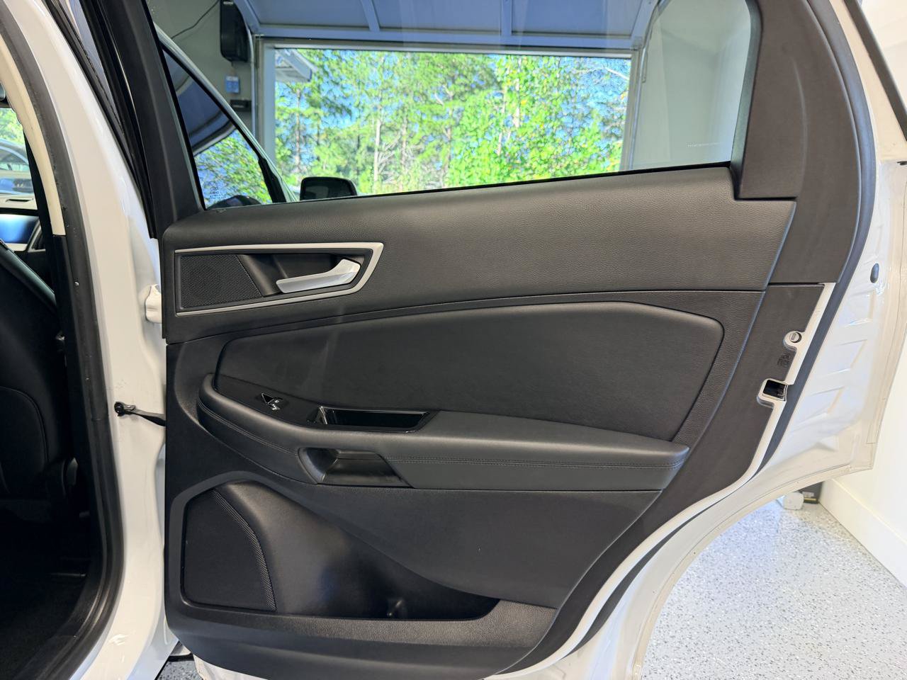 Used 2019 Ford Edge SEL w/ Equipment Group 201A AWD/4WD image 26