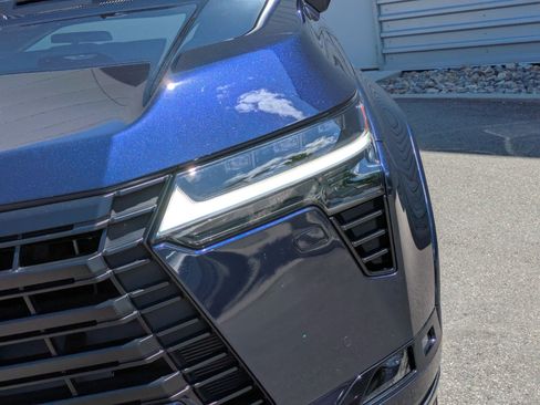 Used 2024 Lexus GX 550 w/ Accessory Package (2T) AWD/4WD image 10