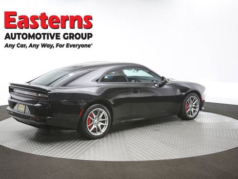 Used 2025 Dodge Charger R/T Scat Pack w/ Track Pack image 39