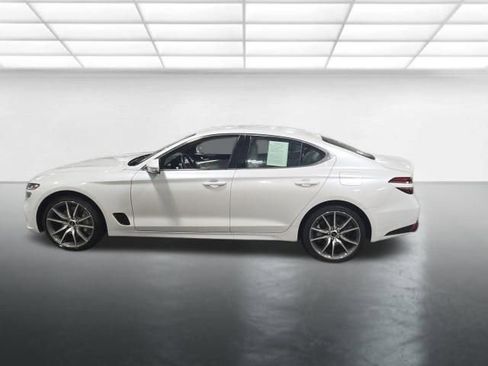 Used 2025 Genesis G70 2.5T image 7