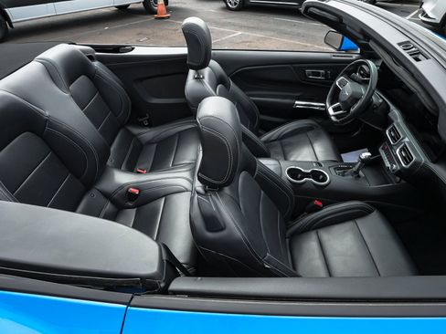 Used 2025 Ford Mustang Premium RWD image 43