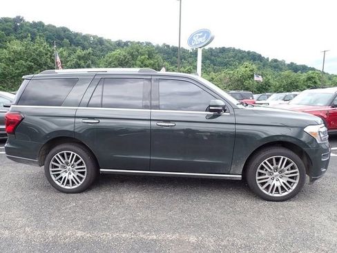 Used 2022 Ford Expedition Limited AWD/4WD image 9