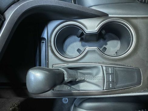 Used 2023 Toyota Camry SE w/ Convenience Package FWD image 17