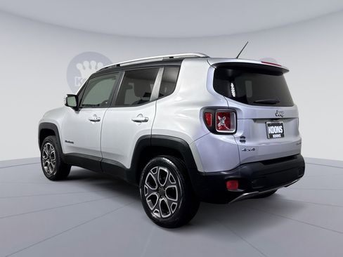 Used 2016 Jeep Renegade Limited image 4