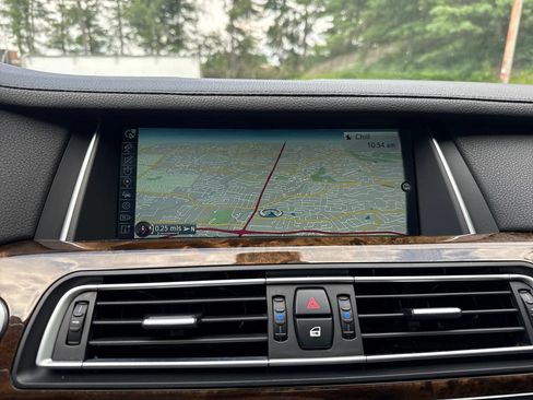 Used 2013 BMW 750Li xDrive AWD/4WD image 20