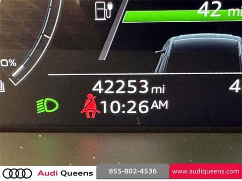 Used 2021 Audi e-tron Premium image 32