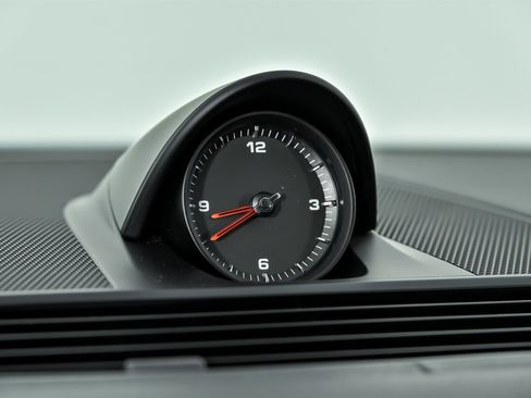 Used 2018 Porsche Panamera 4S image 33