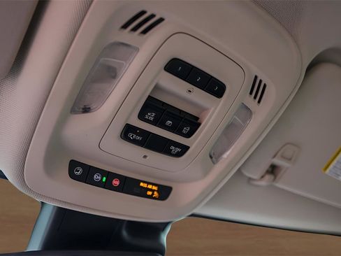 Used 2021 Buick Envision Avenir image 21