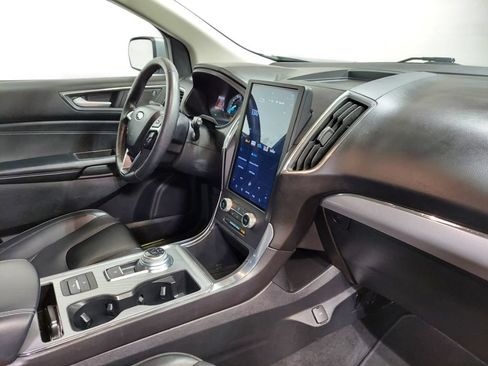 Used 2022 Ford Edge Titanium AWD/4WD image 24
