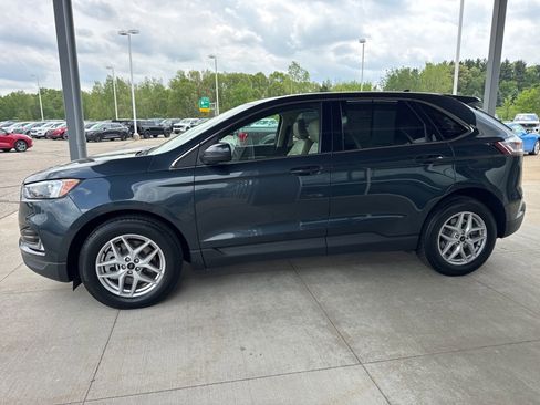 Certified 2023 Ford Edge SEL w/ Convenience Package AWD/4WD image 4