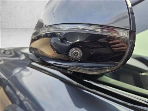 Used 2021 BMW X5 xDrive40i w/ M Sport Package image 12