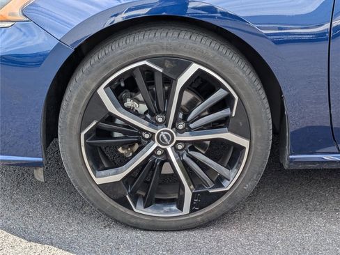 Used 2024 Nissan Altima 2.5 SR image 10