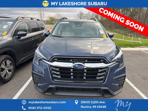 Used 2025 Subaru Ascent Premium AWD/4WD image 2