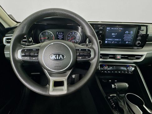 Used 2021 Kia K5 LXS FWD image 10