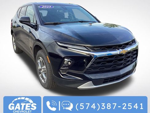 Used 2025 Chevrolet Blazer LT AWD/4WD image 1