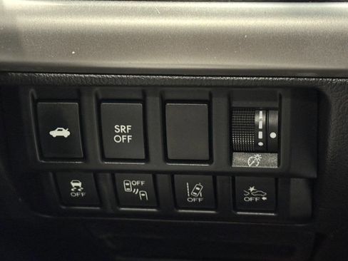 Used 2016 Subaru Legacy 2.5i Limited AWD/4WD image 35