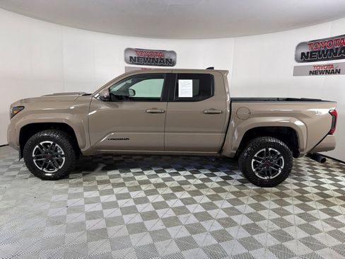 Used 2026 Toyota Tacoma TRD Sport image 6