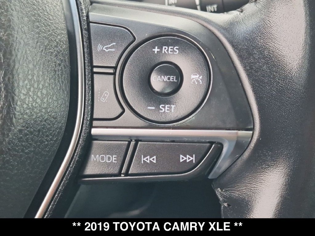 Used 2019 Toyota Camry XLE w/ Navigation Package FWD image 7