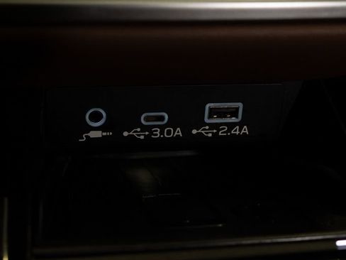 Used 2023 Subaru Outback Touring image 18