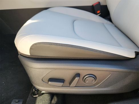 New 2026 Kia Sportage EX image 17