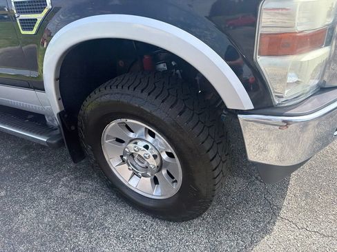 Used 2010 Ford F250 4x4 SuperCab Super Duty image 2
