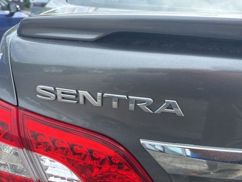 Used 2015 Nissan Sentra SR w/ SR Premium Package FWD image 11
