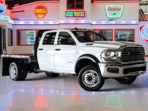 Used 2022 RAM 5500 Tradesman w/ Chrome Appearance Group AWD/4WD image 1
